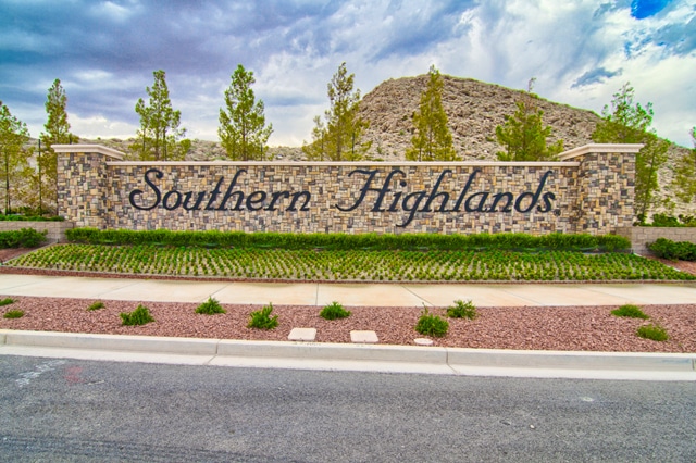 SOUTHERN HIGHLANDS<br>COMING SOON <br>ELLE VIE HEIGHTS